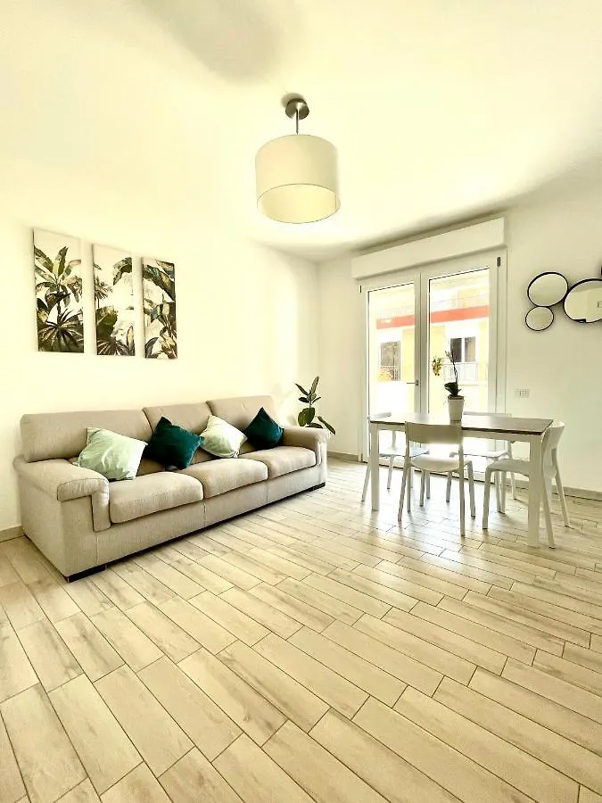 Emme Apartment Cagliari 0*,